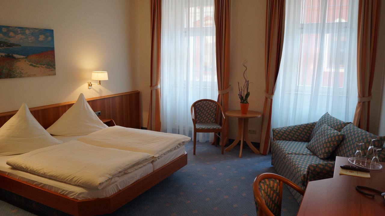 Hotel Goldener Loewe Waldheim Стая снимка